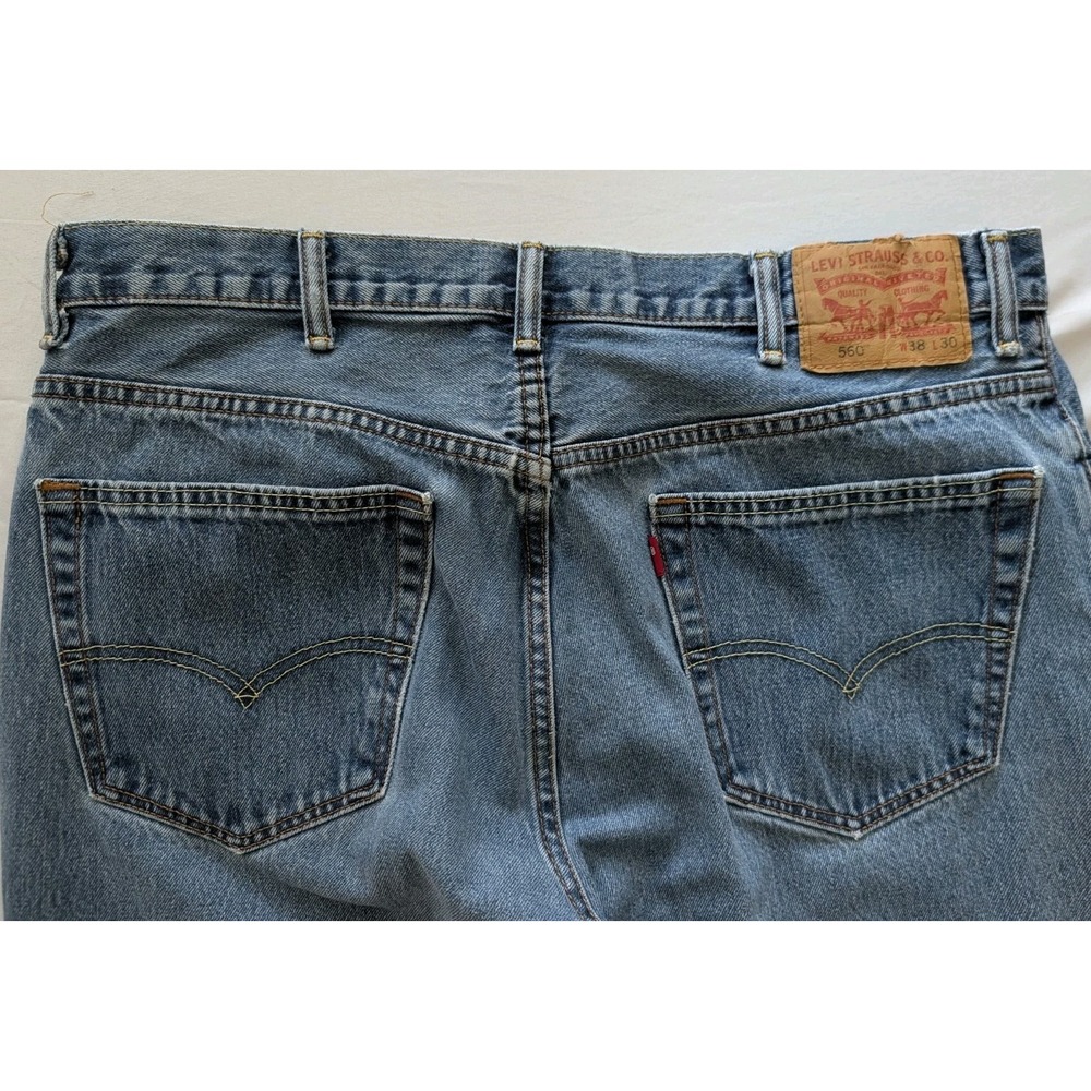 Levi's 560 Loose Fit Comfort Tapered Blue Denim Jeans Men's 38x30 Medium Wash - Picture 5 of 12
